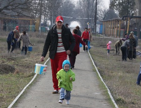 Погода в нижнем саловске семикаракорский. Нижний Саловск. Нижний Саловск СОШ. День села в посёлке Нижний Саловск в 2017 году. Фото жителей посёлка Черноборский.